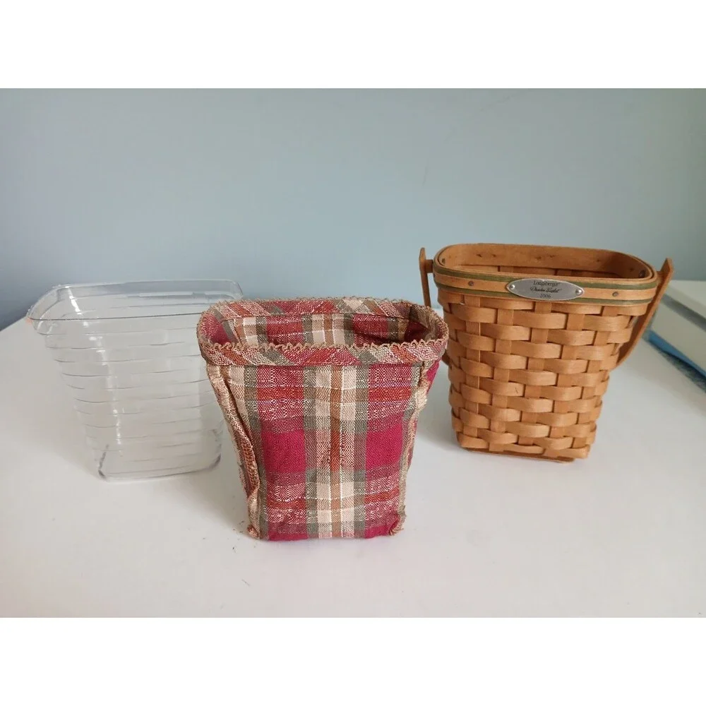 Longaberger 2006 Dresden Basket w Protector & Liner Signed Bottom